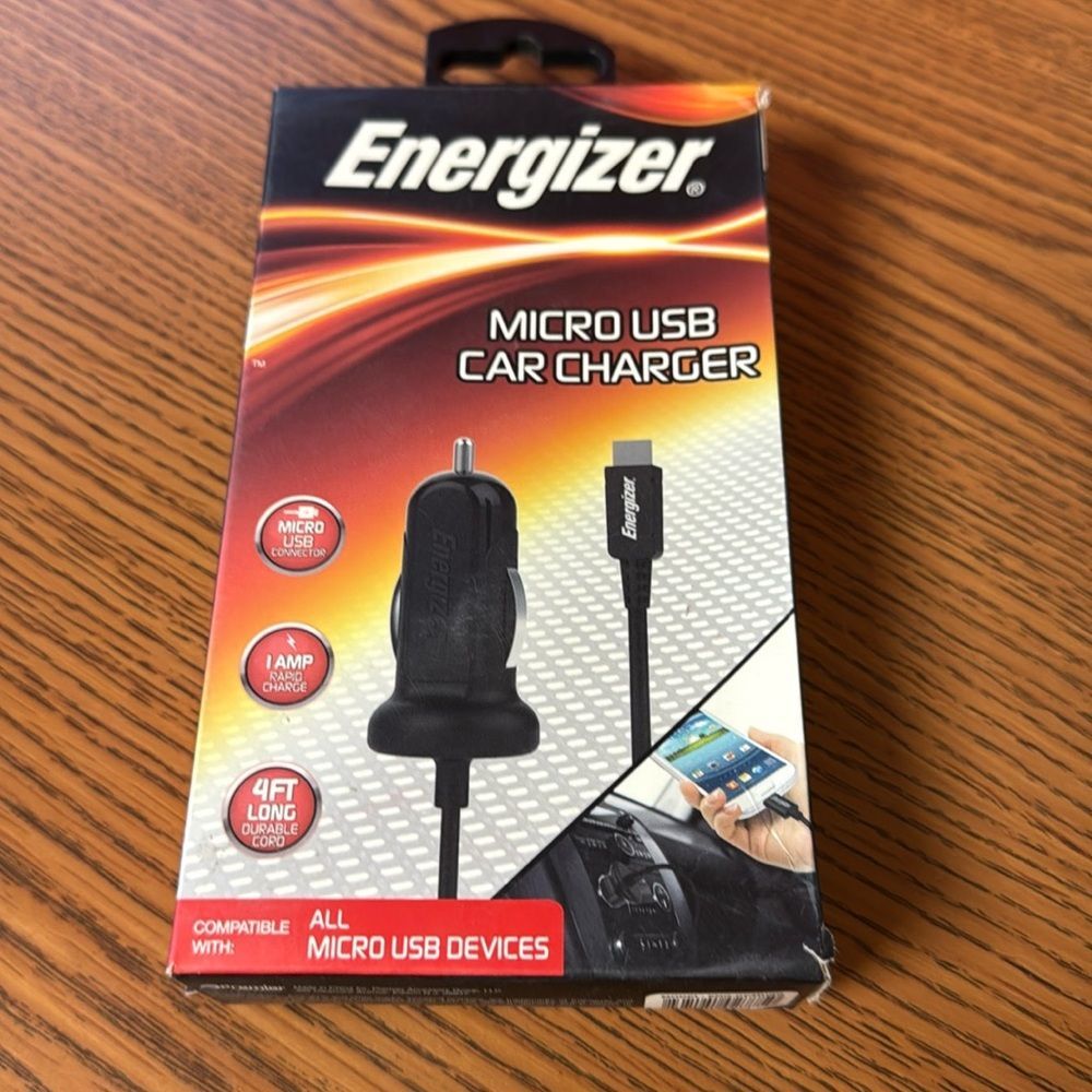 NWT Energizer  Micro USB Car Charger